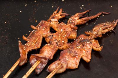 鐵板魷魚(yú)技術(shù) 街頭鐵板燒烤制作