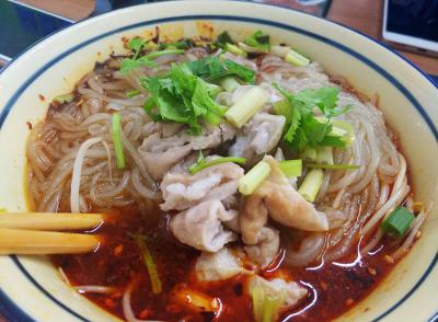 特色小吃學(xué)習(xí)要注意哪些問(wèn)題，小吃培訓(xùn)價(jià)格怎么樣