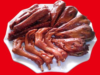 鹵菜出鍋就發(fā)黑，抹鹵水VS抹鹵油哪個好？