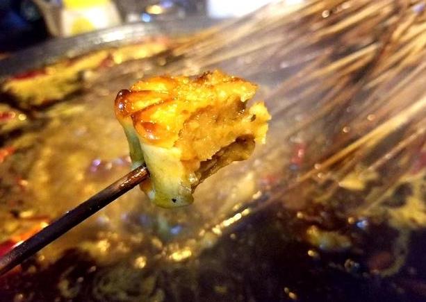 火鍋串串香月餅，別有一番驚異滋味，值得嘗試