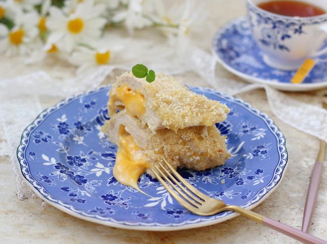 又香又酥，咬一口還爆漿，包你吃過還想吃