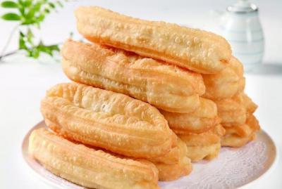 家常油條好吃有秘訣，配方，蓬松又酥脆，涼了也不硬