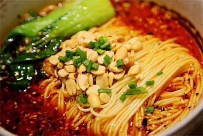 重慶小面培訓(xùn)哪里靠譜？蜀味緣學(xué)員學(xué)會(huì)為止