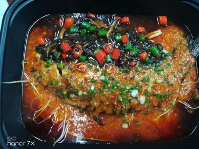 萬州烤魚技術(shù)培訓(xùn)哪里有？色澤紅亮辣而不躁