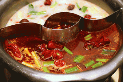 四川學(xué)習(xí)火鍋技術(shù)培訓(xùn)哪里好？清湯熬制方法