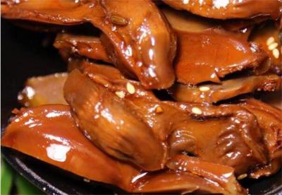 成都現(xiàn)撈鹵菜技術(shù)培訓(xùn)哪里正宗？餐飲小吃培訓(xùn)公司