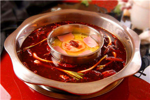 麻辣火鍋技術(shù)培訓學校怎么選？經(jīng)營方式業(yè)不斷創(chuàng)新