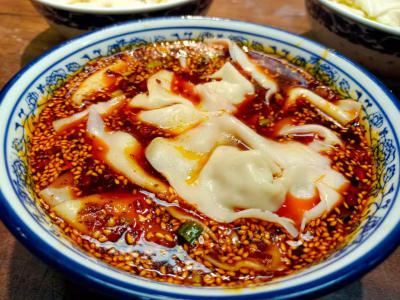 紅油干拌抄手技術(shù)培訓(xùn)機構(gòu)哪里好？成都餐飲培訓(xùn)學(xué)校