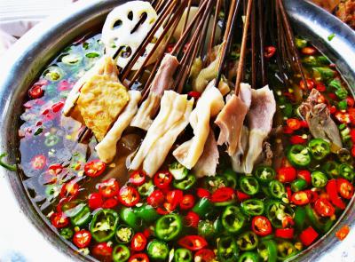 缽缽雞技術(shù)培訓(xùn)學(xué)校怎么選？餐飲小吃培訓(xùn)機構(gòu)