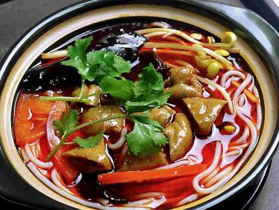 火鍋米線技術(shù)培訓(xùn)班哪里專業(yè)？全程一對(duì)一親手教學(xué)