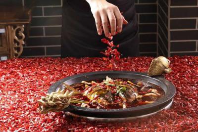 美蛙魚(yú)頭火鍋技術(shù)培訓(xùn)在哪里？美蛙魚(yú)頭火鍋培訓(xùn)學(xué)校