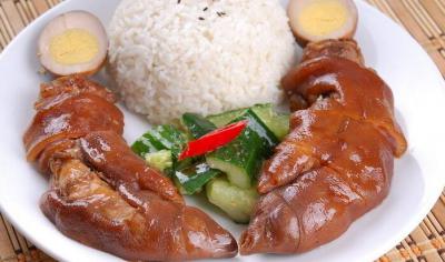 快餐豬腳飯技能做法哪里專業(yè)？餐飲培訓(xùn)機(jī)構(gòu)