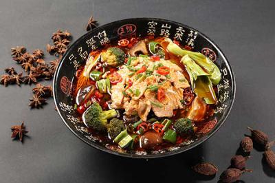 冒菜培訓班哪家好價格便宜？炒制底料的注意事項