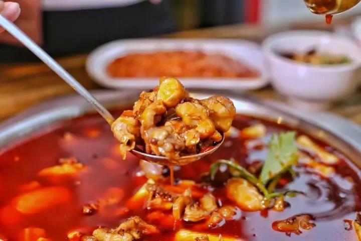 成都鹵水串串技術(shù)培訓哪家好？成都辣鹵技術(shù)培訓班