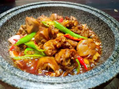 麻辣干鍋技術(shù)培訓班哪里比較靠譜？傳授全套口味技術(shù)