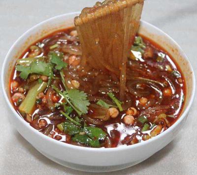 手工酸辣粉技術(shù)培訓(xùn)哪家好？