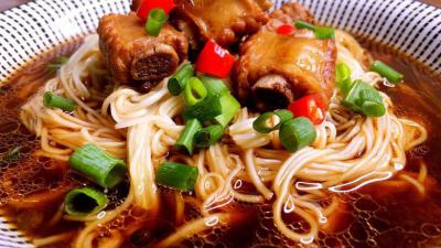 成都餐飲培訓學校排名，排骨面食技術培訓哪里正宗？