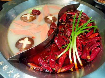 四川火鍋技術(shù)培訓(xùn)學(xué)校哪家好？飄味緣餐飲培訓(xùn)學(xué)校