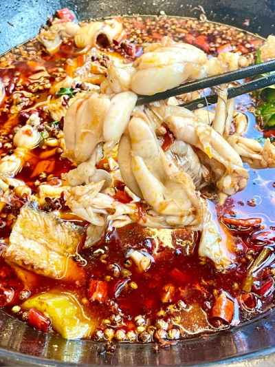 成都學(xué)美蛙魚火鍋技術(shù)培訓(xùn)哪家好？