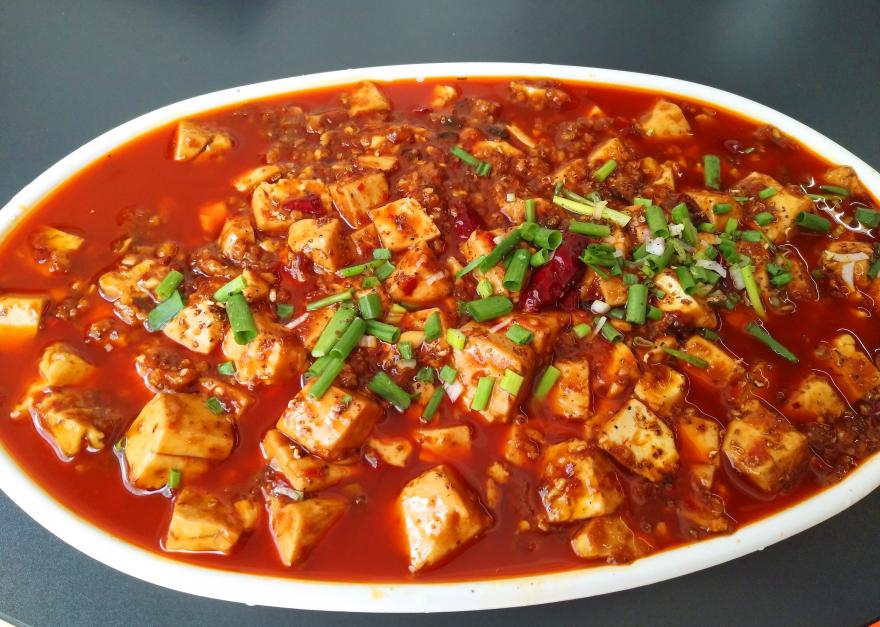 小吃培訓(xùn)哪個(gè)學(xué)校好點(diǎn)？成都餐飲小吃技術(shù)培訓(xùn)