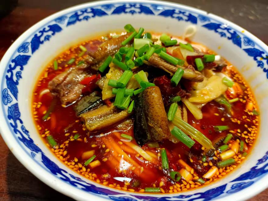 培訓(xùn)美食小吃學(xué)校有哪些？成都美食小吃培訓(xùn)學(xué)校班