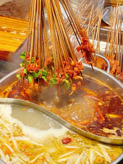 冷熱串串培訓(xùn)在哪里學(xué)多少錢(qián)?成都串串香培訓(xùn)學(xué)校