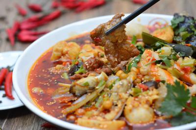 重慶學(xué)冒菜技術(shù)培訓(xùn)哪家好？冒菜技術(shù)培訓(xùn)學(xué)校