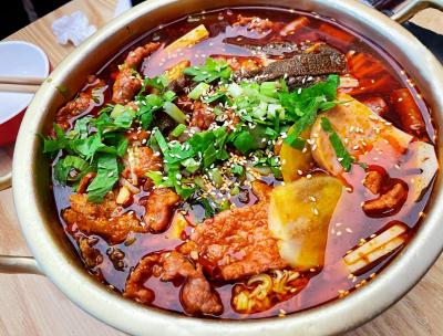 學(xué)冒菜技術(shù)培訓(xùn)多少錢？冒菜培訓(xùn)費用受多因素影