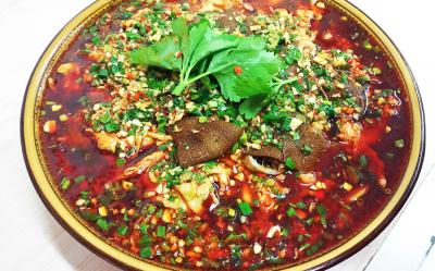 成都冒菜培訓(xùn)班多少錢？冒菜培訓(xùn)費(fèi)用詳解