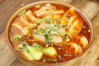 如何選擇一家好的冒菜培訓(xùn)中心？飄味緣冒菜技術(shù)培訓(xùn)中心