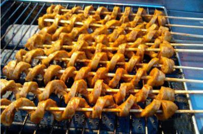 烤面筋技術培訓多少錢？烤面筋技術培訓中心怎么樣？