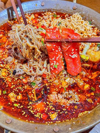 如何挑選冒菜培訓(xùn)學(xué)校？掌握正宗冒菜制作技藝的關(guān)鍵方法