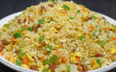 街邊炒飯技術(shù)培訓(xùn)哪家好？探訪飄味緣培訓(xùn)學(xué)校